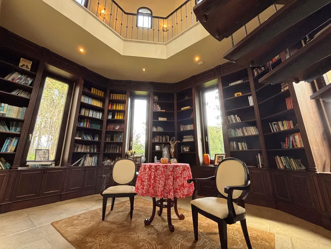Venta de casa estilo mediterráneo, en Santo Domingo de Heredia
