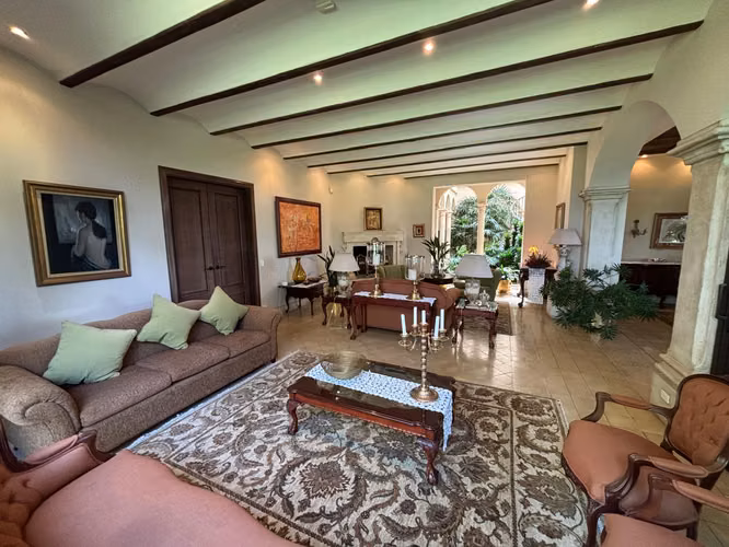 Venta de casa estilo mediterráneo, en Santo Domingo de Heredia