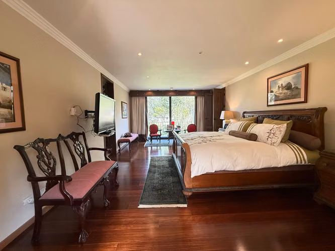 Venta de casa estilo mediterráneo, en Santo Domingo de Heredia