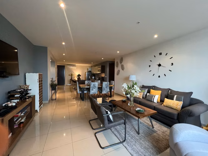 Venta de Moderno Apartamento en Sabana. - Imagen 3