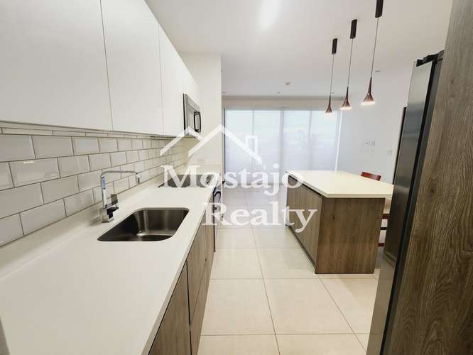 Alquiler de Apartamento, espacio flex, 2 parqueos, Parques del Sol, Santa Ana