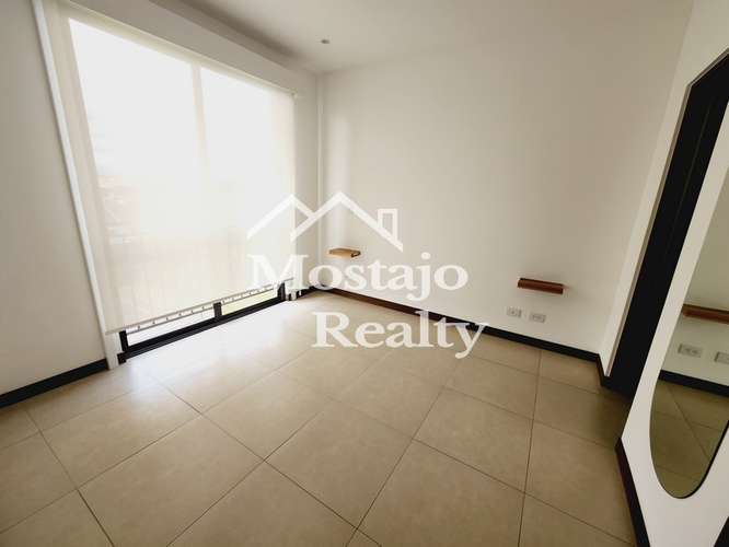 Alquiler de Apartamento, espacio flex, 2 parqueos, Parques del Sol, Santa Ana