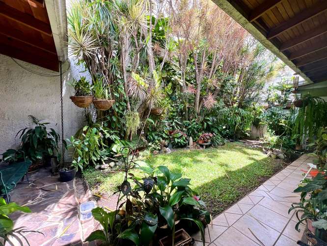 ¡USO MIXTO en Laureles Escazú con una excelente oportunidad comercial/residencial! - Imagen 4