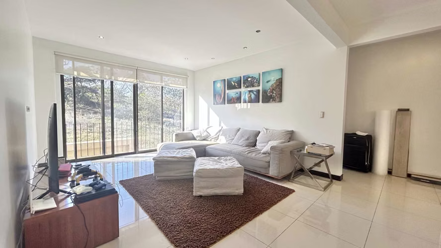 ¡Espectacular Casa en Venta en Guachipelín de Escazú!