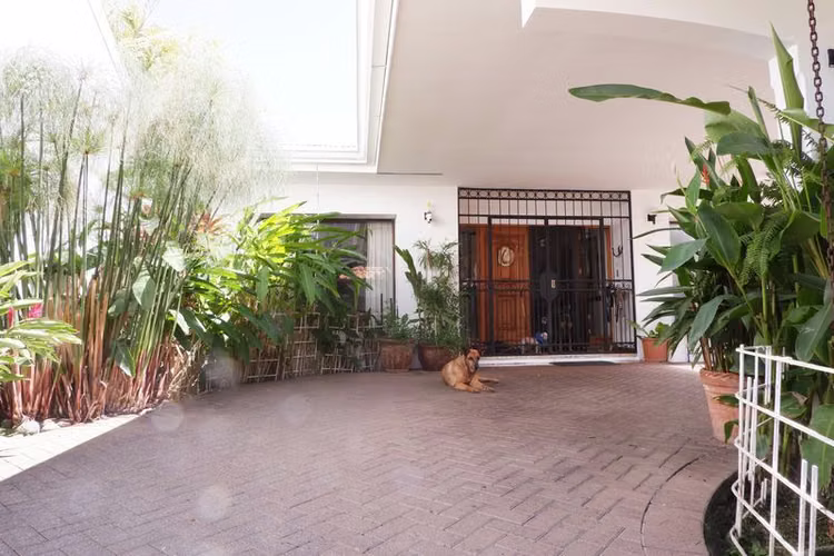 Se vende casa en Laureles, San Rafael de Escazú