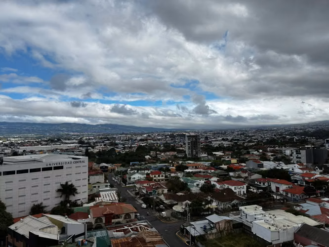 Venta de apartamento para inversión, Escalante 5907