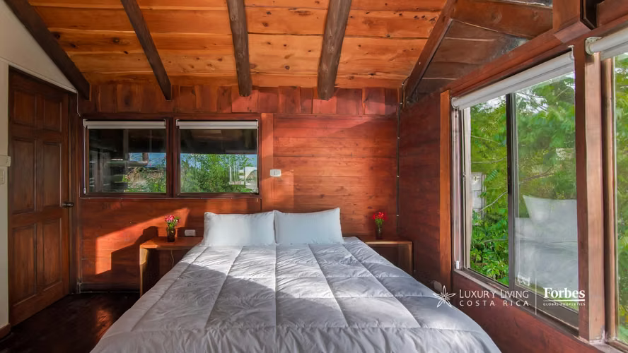 21262 - Chalet Entre Las Nubes: Un Refugio Único de Paz y Energía