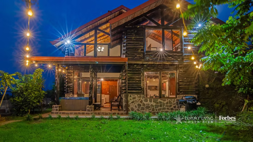 21262 - Chalet Entre Las Nubes: Un Refugio Único de Paz y Energía