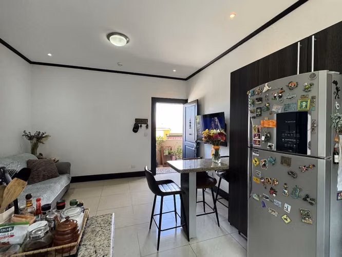 VENTA DE APARTAMENTO, CERCA DE LAS ÁREAS DEPORTIVAS DE LA UCR - Imagen 4