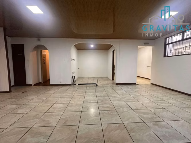 Alquiler de casa en San Pedro | USO COMERCIAL | AMPLIO PARQUEO | F 633