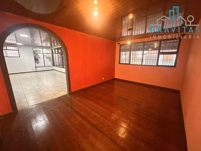 Alquiler de casa en San Pedro | USO COMERCIAL | AMPLIO PARQUEO | F 633
