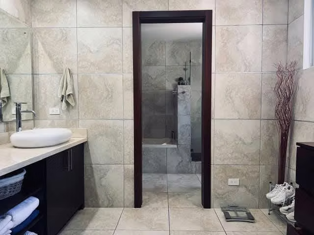 Casa en Venta en San Rafael de Escazú IP