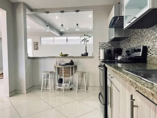 Casa en Venta en San Rafael de Escazú IP