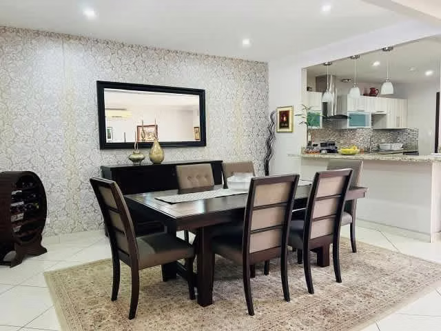 Casa en Venta en San Rafael de Escazú IP
