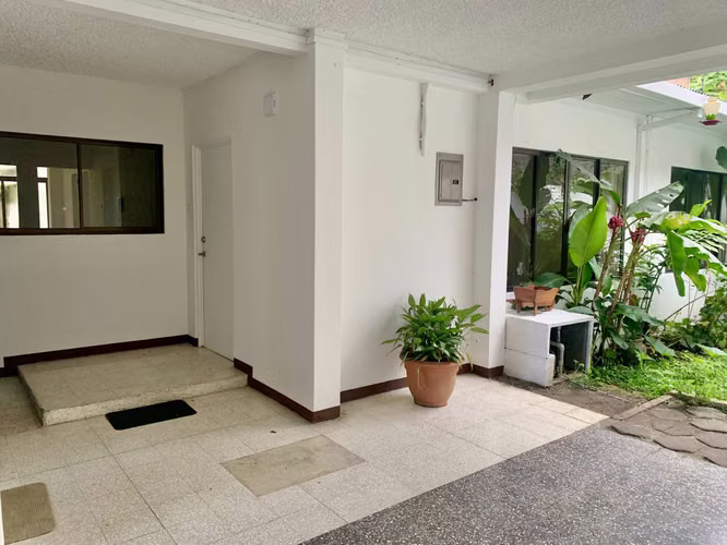  VENTA de Casa+Apartamento   BARRIO ESCALANTE, San Pedro