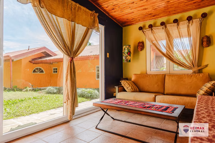 UN PARAÍSO NATURAL CON HOGAR, TERRENO Y VISTAS-RM