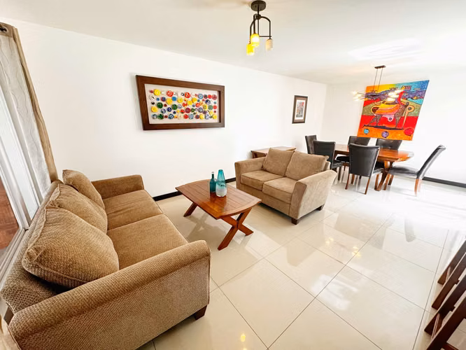 VENTA DE CASA EN CONDOMINIO, EXC UBICACIÓN