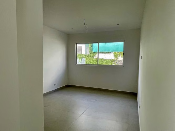 Se vende Casa en Guachipelin - Imagen 6