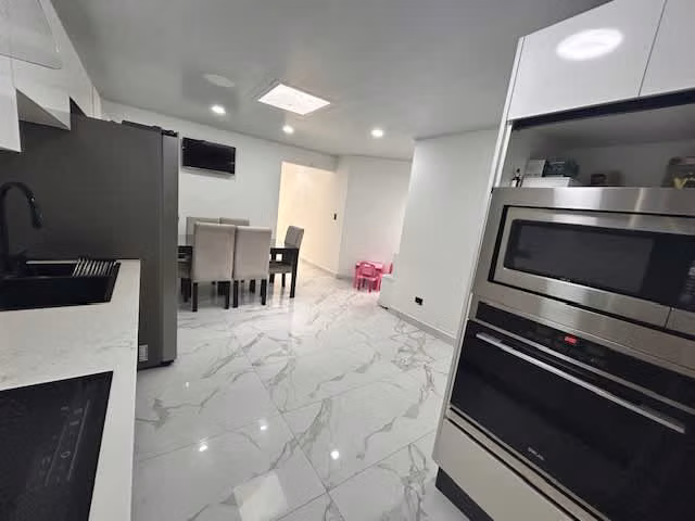 VENTA DE HERMOSA CASA EN MERCEDES NORTE, HEREDIA