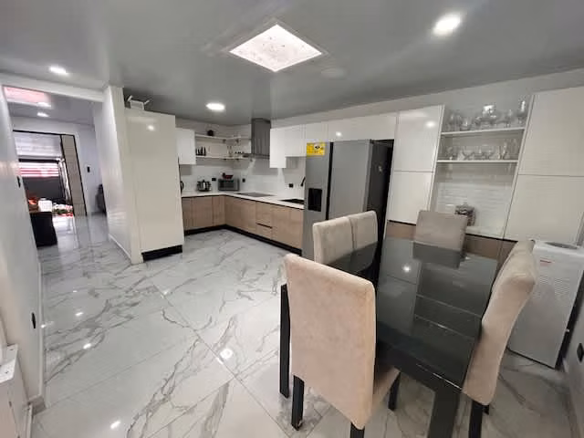 VENTA DE HERMOSA CASA EN MERCEDES NORTE, HEREDIA