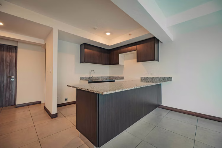 Pent-house en  Torre Los Yoses, San Pedro. Precio de Oportunidad - Imagen 2