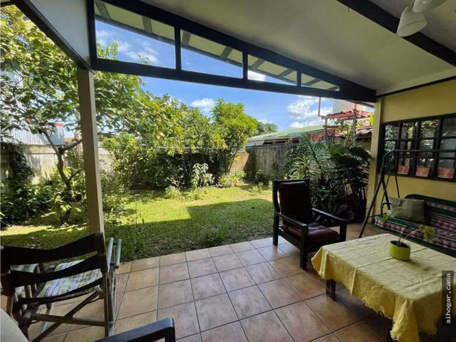 SE VENDE CASA DESAMPARADOS , OFICINAS, BODEGA