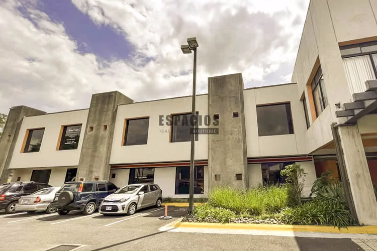 ALQUILER DE LOCALES COMERCIALES EN LA URUCA