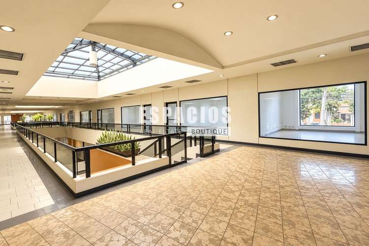 ALQUILER DE LOCALES COMERCIALES EN LA URUCA - Imagen 8