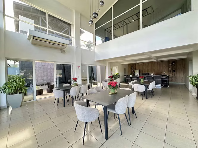 HERMOSA CASA EN VENTA EN CONDOMINIO EN GUACHIPELIN DE ESCAZU