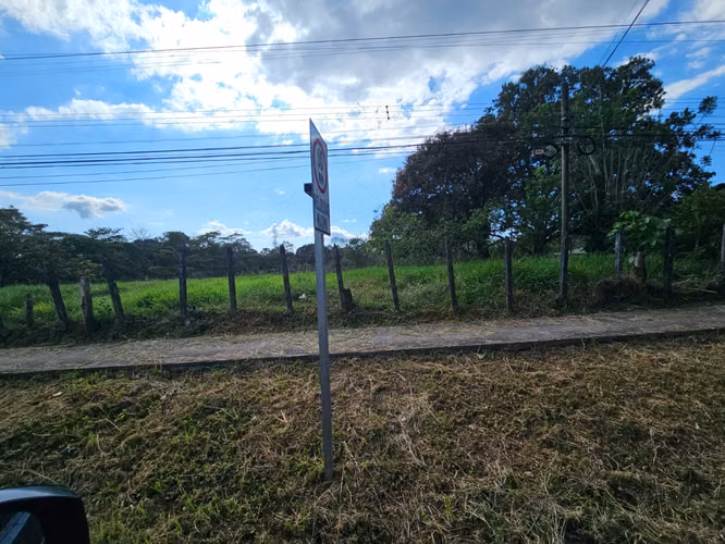 ESPARZA quinta sobre calle principal frente a … hermoso lote plano