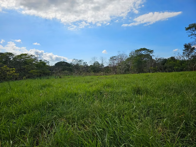 ESPARZA quinta sobre calle principal frente a … hermoso lote plano