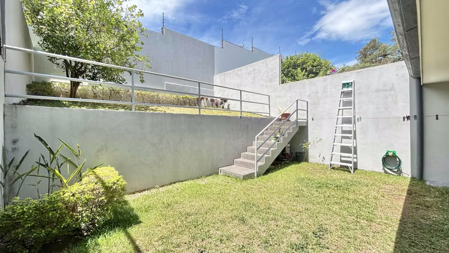 ¡Se Vende Townhouse en Condominio Río Palma, Guachipelín Norte de Escazu!