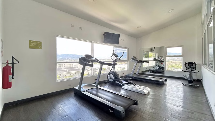 ¡Se Vende Townhouse en Condominio Río Palma, Guachipelín Norte de Escazu!