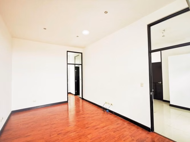 Santa Ana centro venta casa moderna residencial privado
