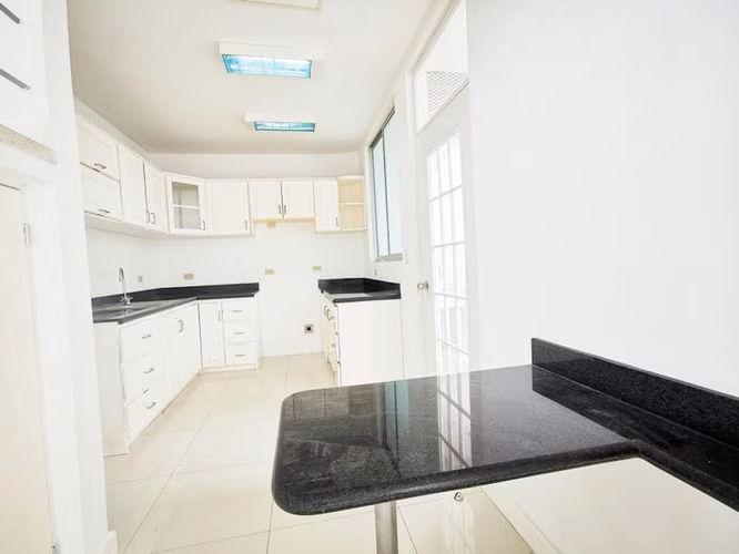 Santa Ana centro venta casa moderna residencial privado
