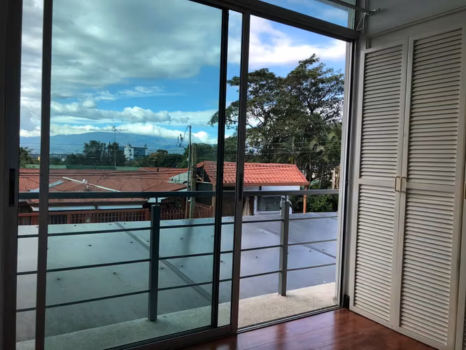 Santa Ana centro venta casa moderna residencial privado