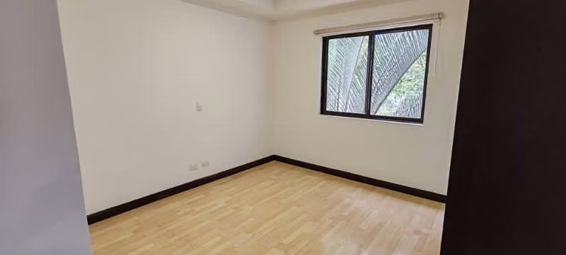 Se alquila céntrico y cómodo apartamento en Santa Ana - Imagen 9