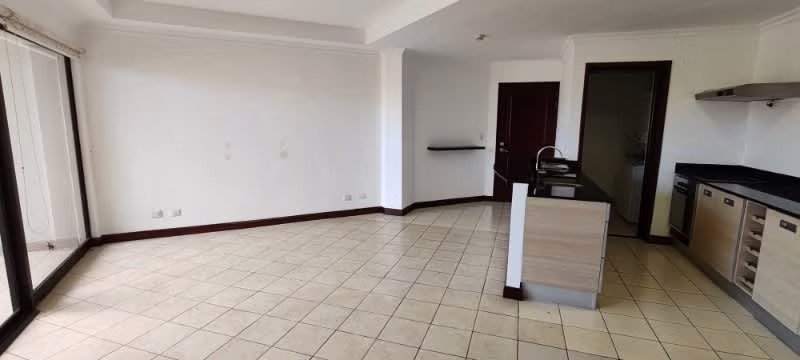 Se alquila céntrico y cómodo apartamento en Santa Ana - Imagen 6