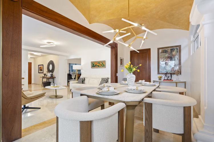 Joya Arquitectónica en Cerro Alto: 990 m² de Puro Lujo y Exclusividad en Escazú