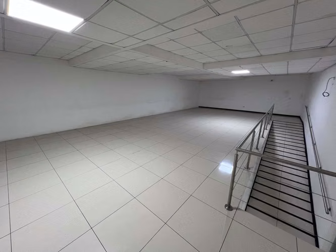 Se vende Centro Comercial en Turrucares