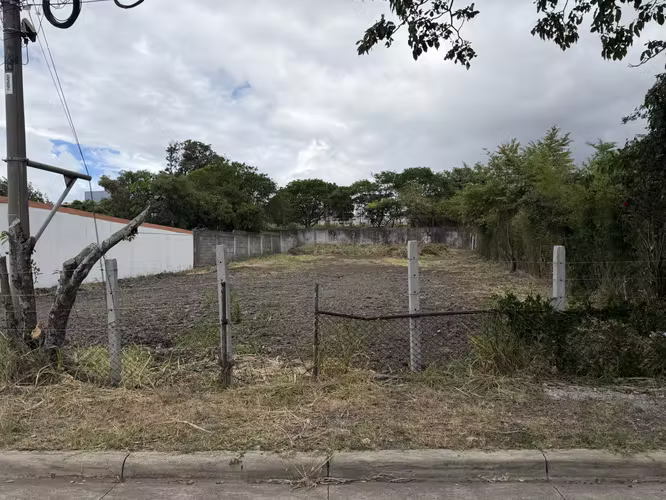 RENTA DE LOTE USO COMERCIAL ESCAZU PRECIO $2800