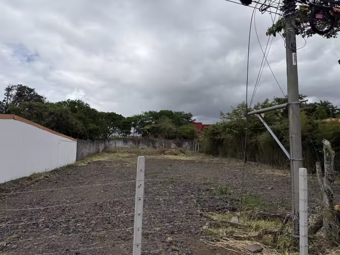 RENTA DE LOTE USO COMERCIAL ESCAZU PRECIO $2800