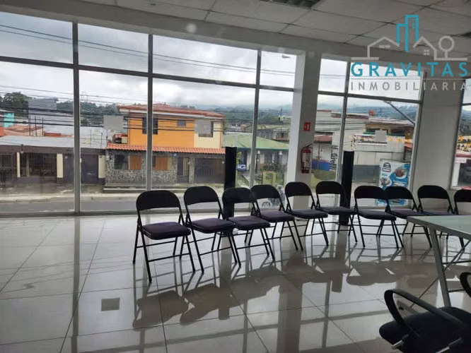 Alquiler de local comercial en Tres Ríos | Plaza Comercial | 69 m2 | F 439