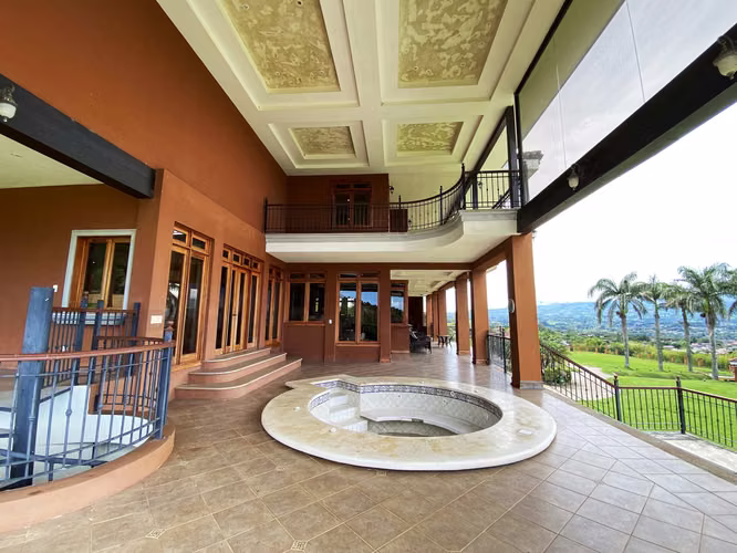 Venta de casa de lujo amueblada en San Isidro, Heredia (FB) - Imagen 10
