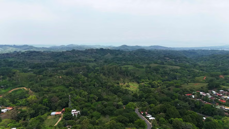 Se vende lote residencial en San Juan Grande de Esparza, Puntarenas (RQ) - Imagen 3