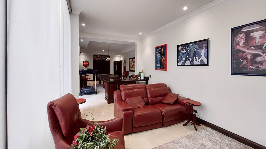 Venta de casa de lujo en Cerro Real, Escazú (FB)