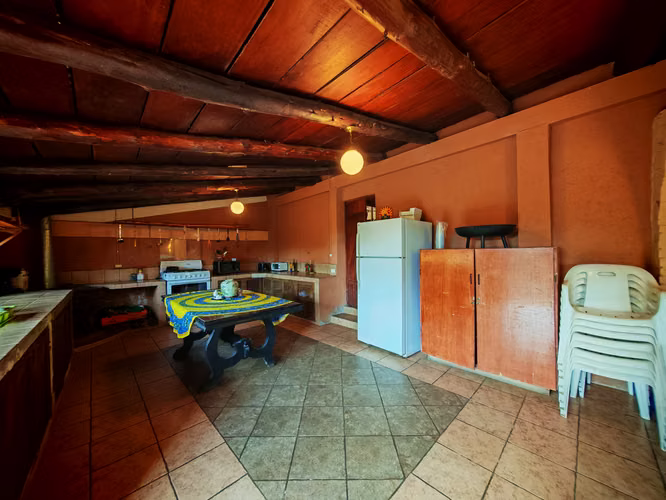 Se vende casa de montaña en Residencial Cipresal, San José de la Montaña, Heredia (MB)