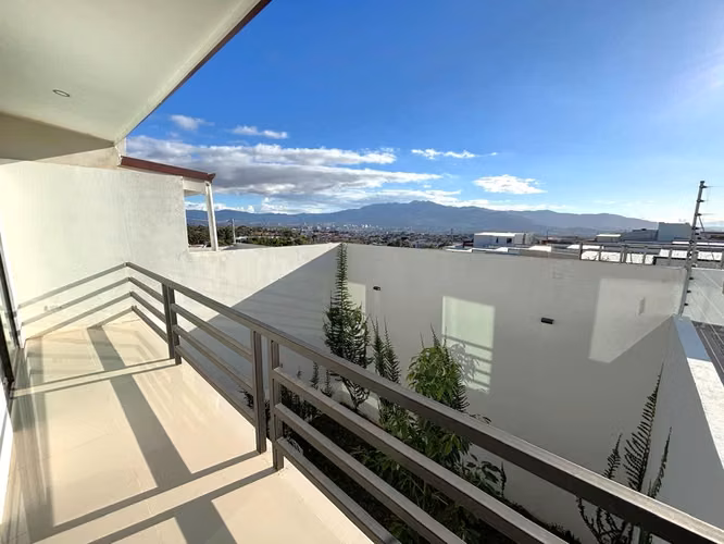 Venta de casa en San Rafael de Heredia