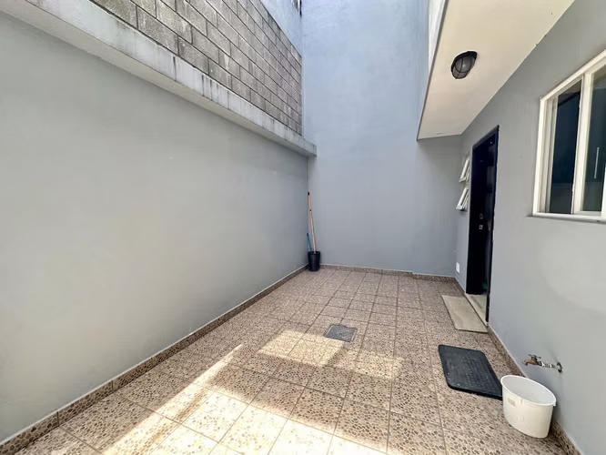 ALQUILER DE CASA EN CONDOMINIO CON LINEA BLANCA O AMUEBLADA EN SAN ANTONIO, ESCAZU