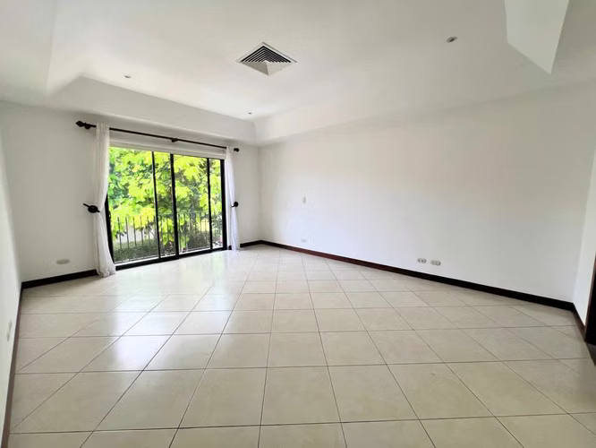 ALQUILER DE CASA EN SANTA ANA, HACIENDA DEL SOL* - Imagen 4